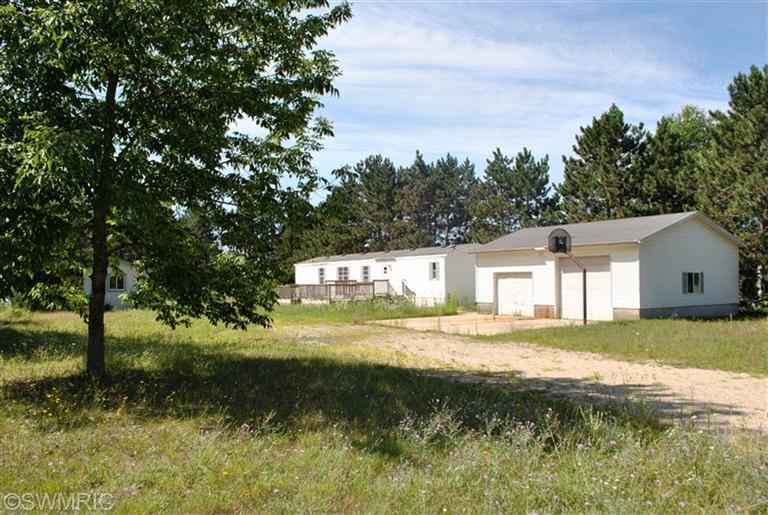 20021 21 Mile Rd  