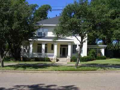 307 N 8th St  