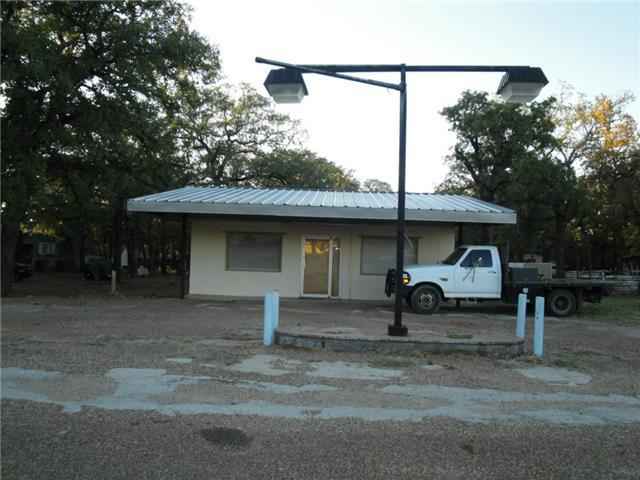 3615 N Hwy 281  