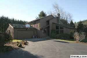 8177 Saghalie Dr  