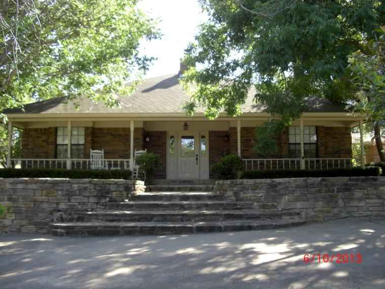 101 Ln Ave  