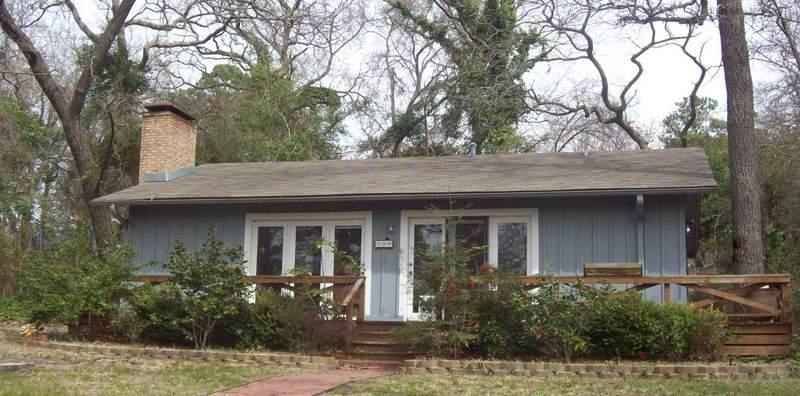 559 Hideaway Ln East  