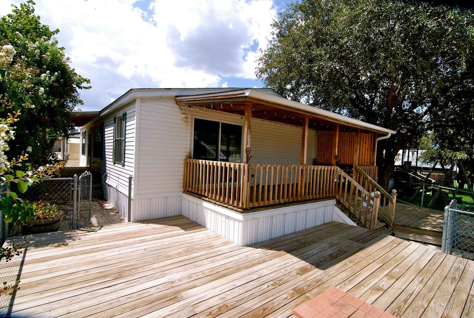 610 Van Sickle St  