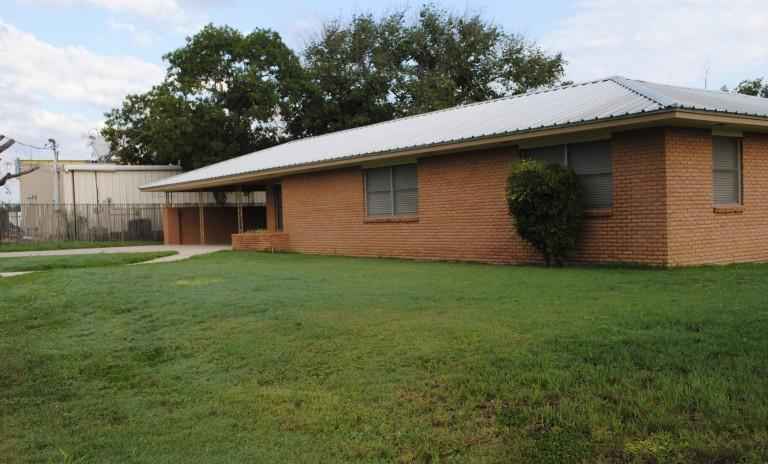 306 E Bandera St  