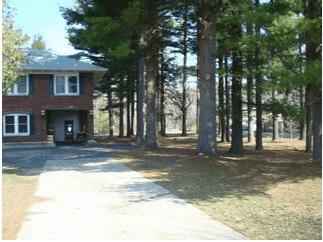 22449 Colonial Mnr Rd  