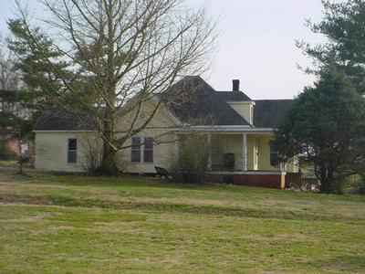 107 Edwards Ave  