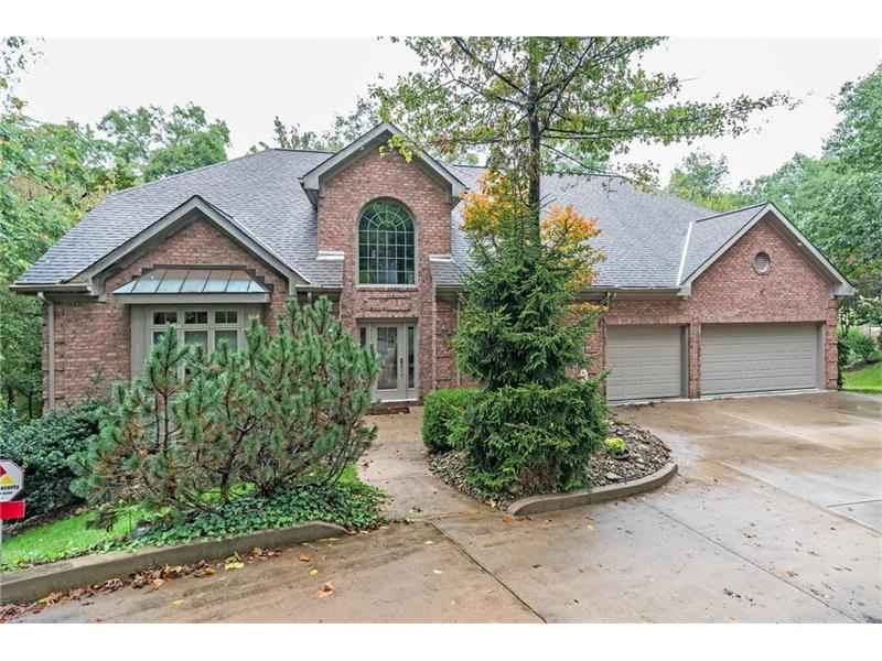 221 Hemlock Dr  