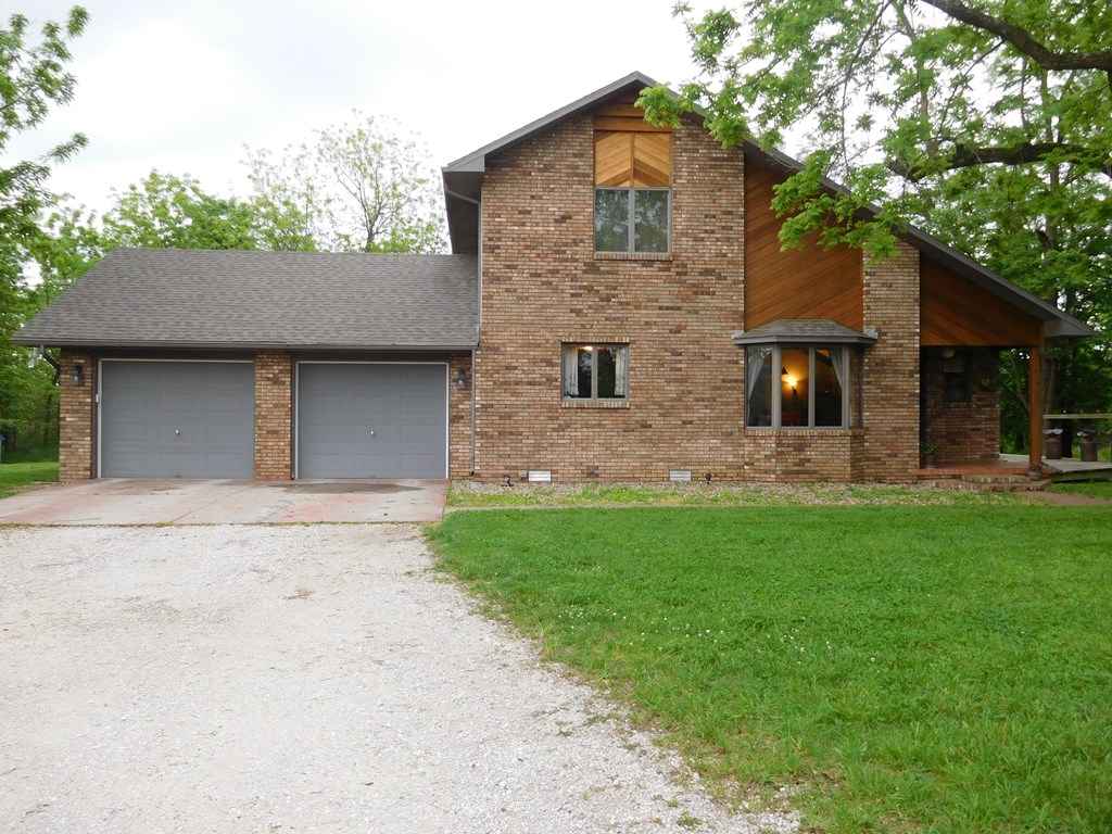 4712 S 140th Rd  