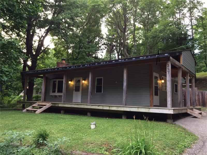 257 Maple Ln  