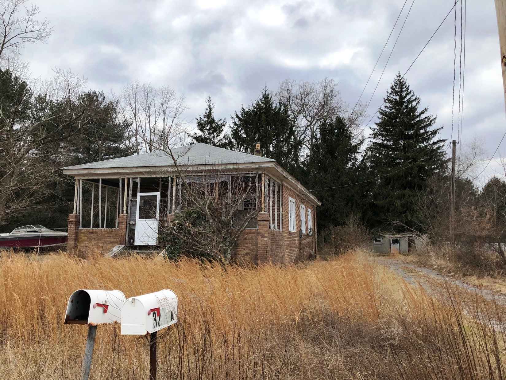 327 Vineyard Rd  