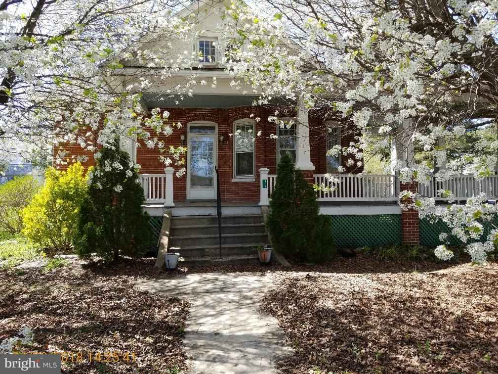 403 S Main St  