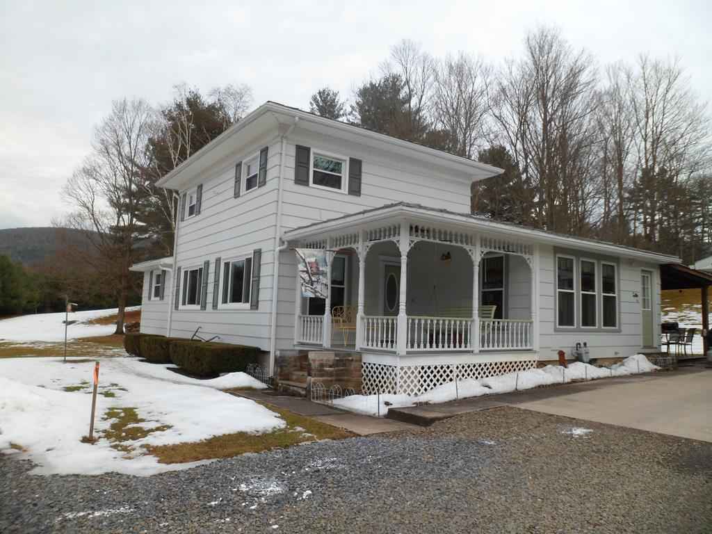 105 Sugarbush Rd  