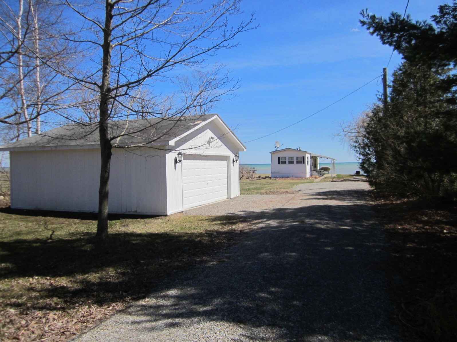 3955 S Lakeshore Rd  