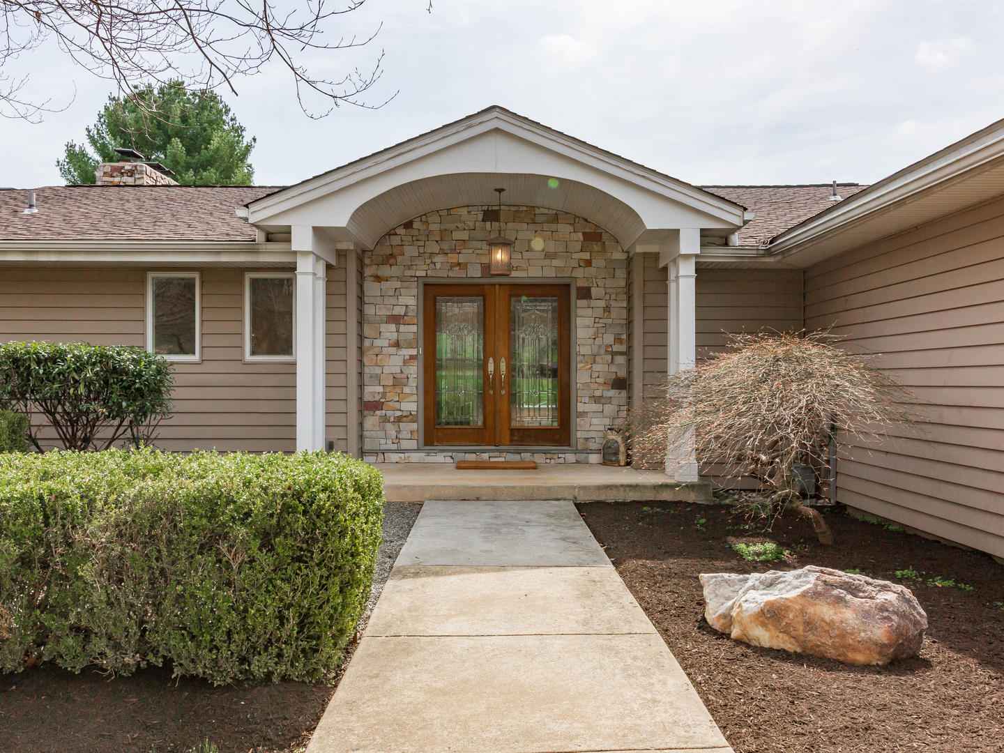 1004 General Stevens Dr  
