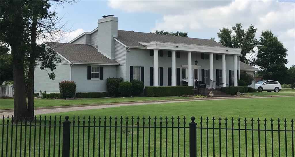 2230 Grand Vw Ave  