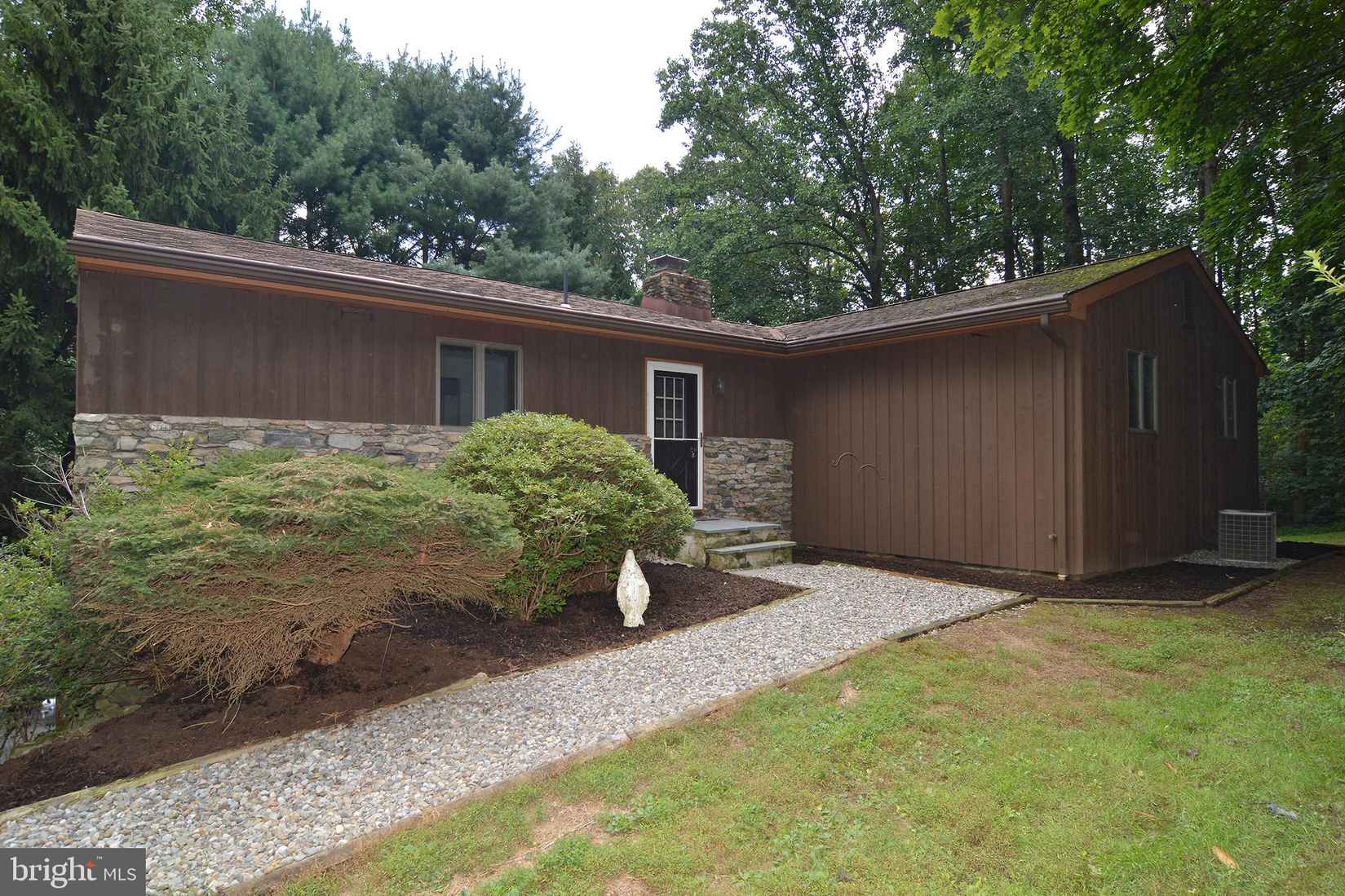 104 Huntzinger Rd  