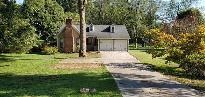 648 Longview St  