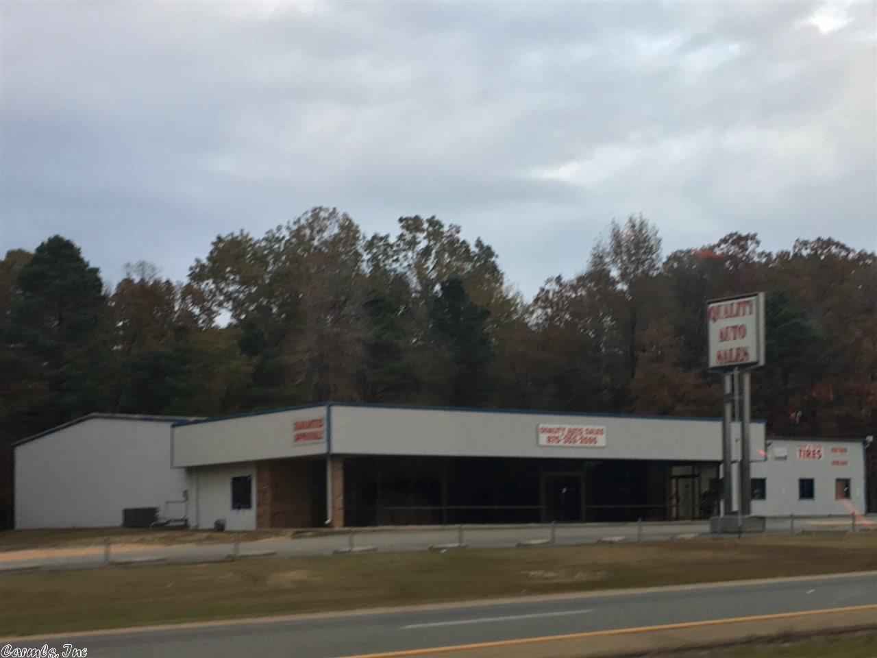 1402 Hwy 79/167 Byp  