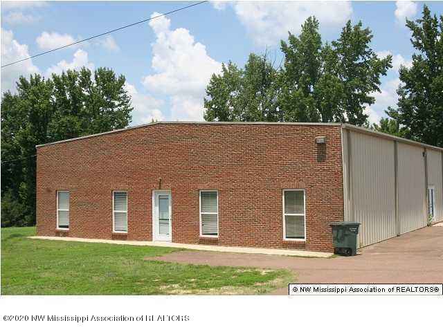 108 Capital Park Dr  