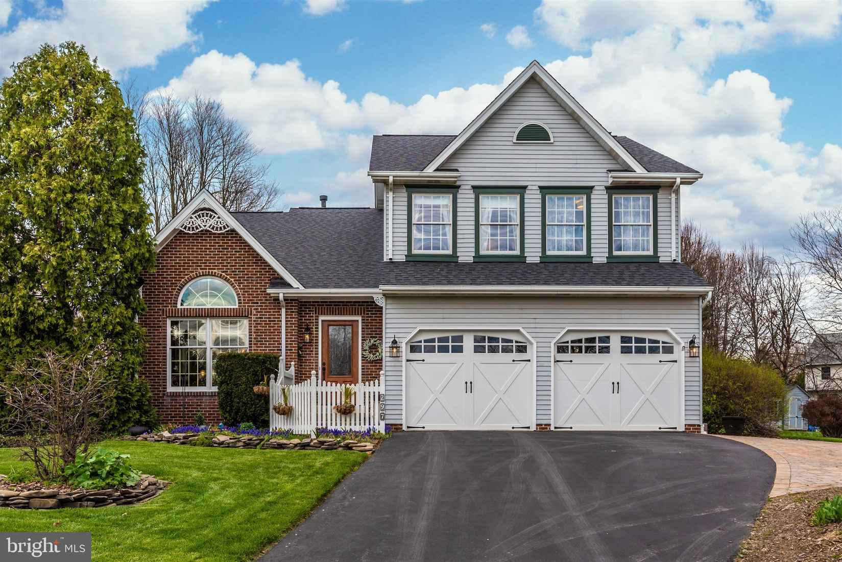 297 Maplewood Pl  