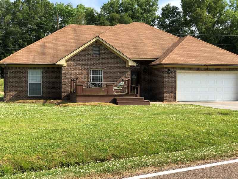 40 Meadowbrook Rd  