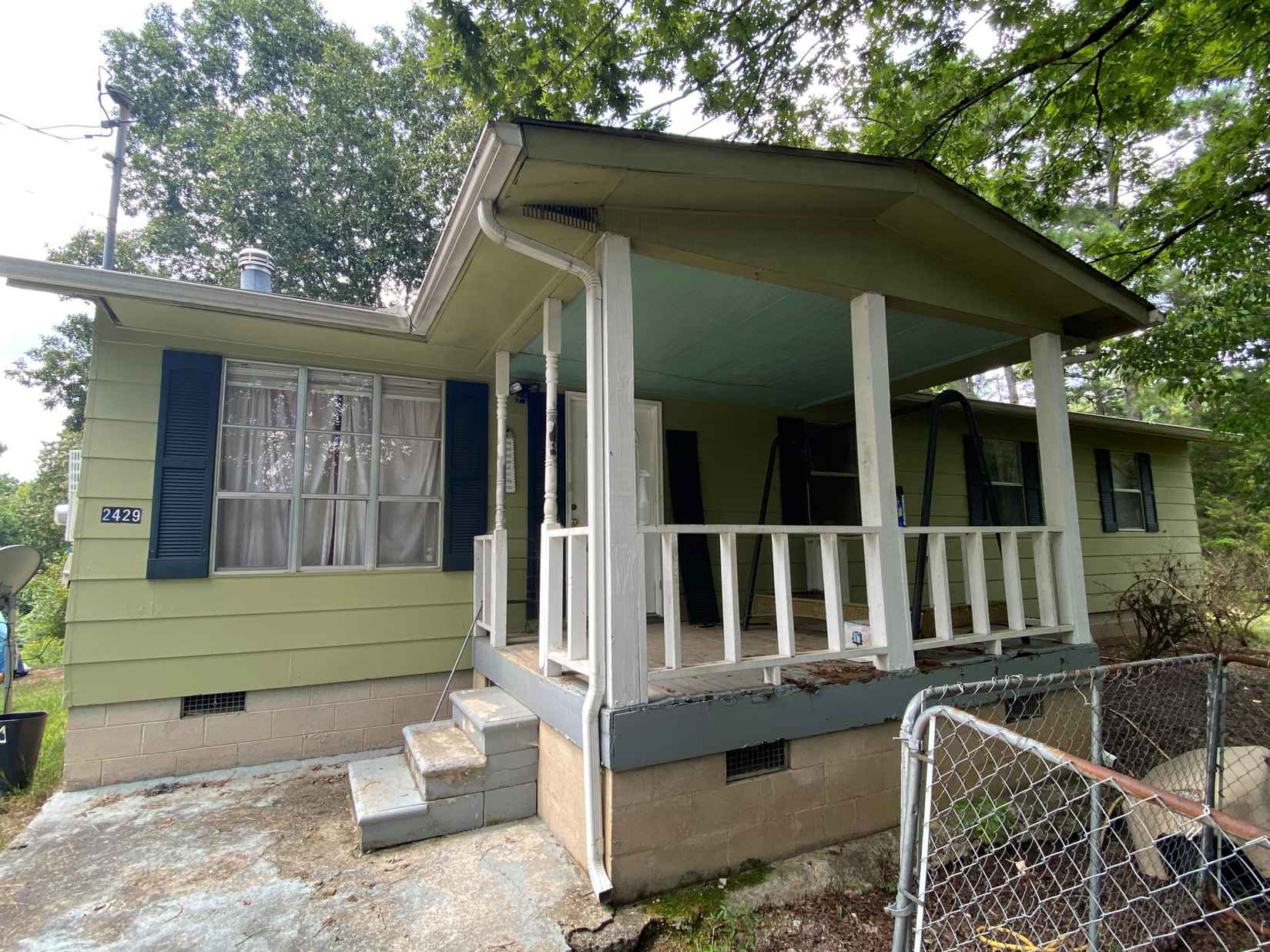 2429 Lk Rd  
