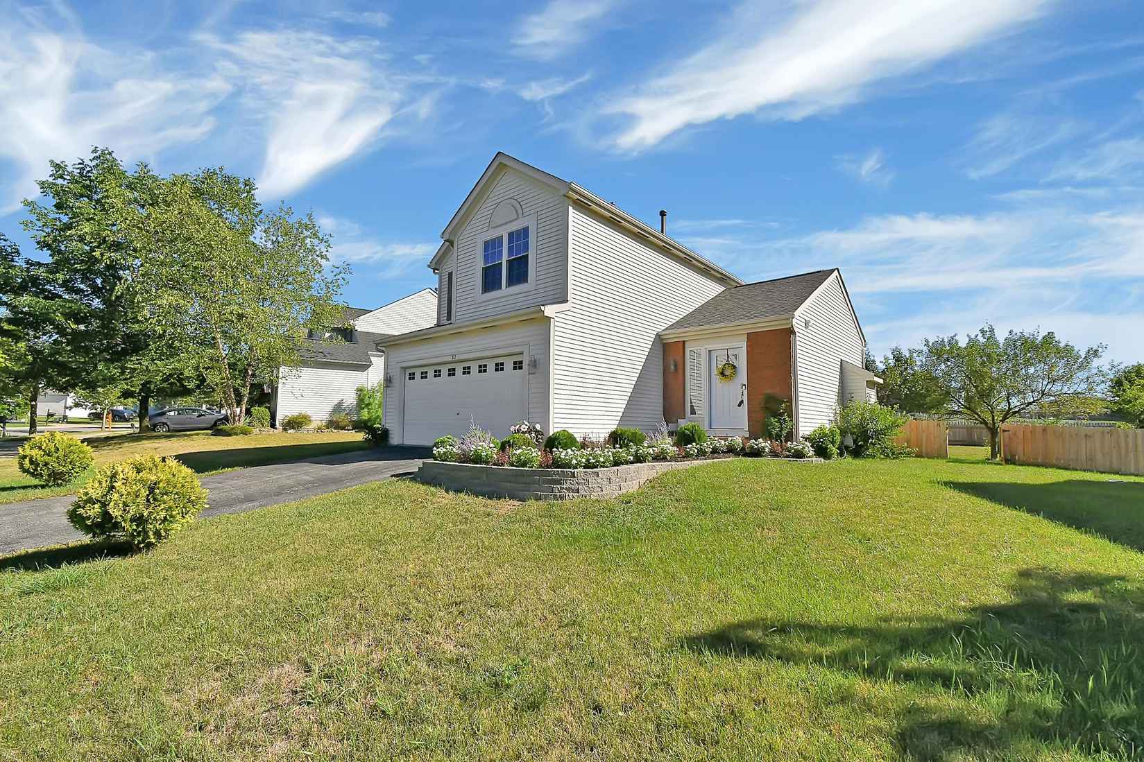 82 Lantern Chase Dr  