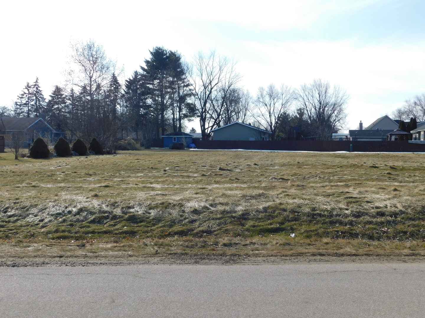 561 LaSalle Dr  