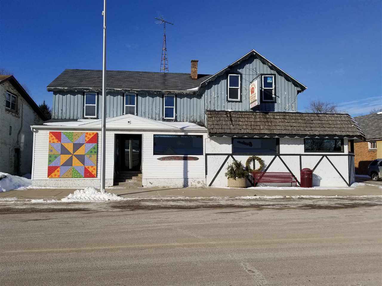 1219 Main St  