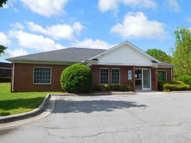 40 Anna Louise Ln  