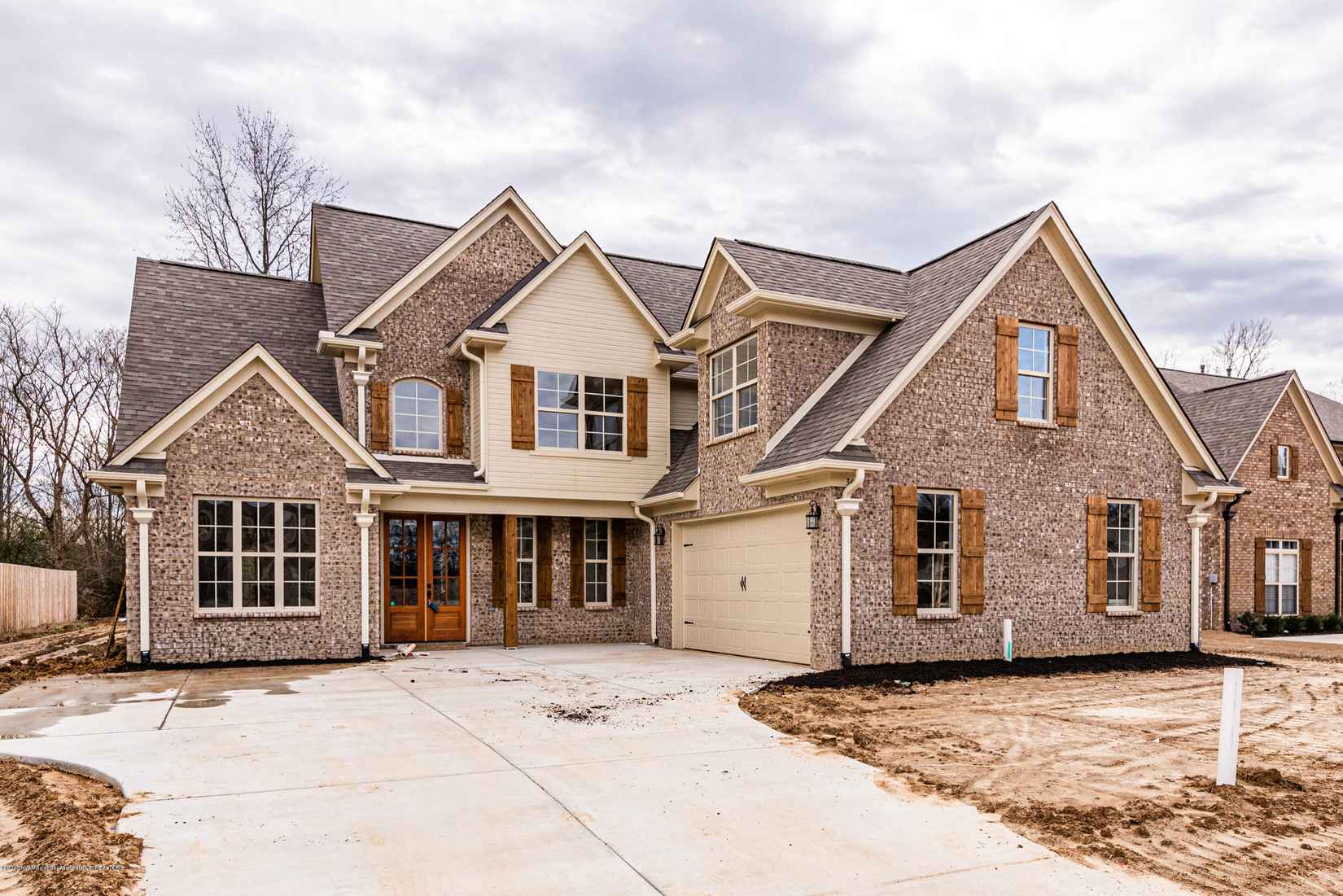 1944 Garrett Dr  