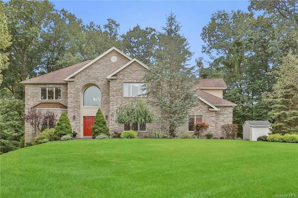 21 Charnwood Dr  