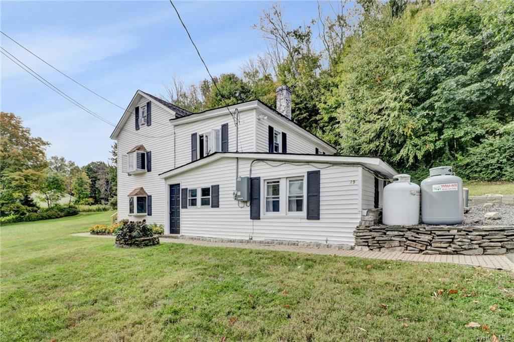 19 Schobl St  