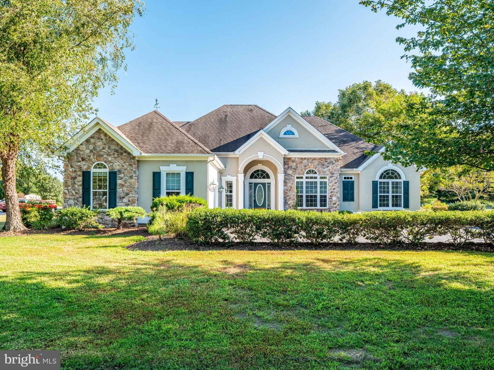 407 Windmill Dr  