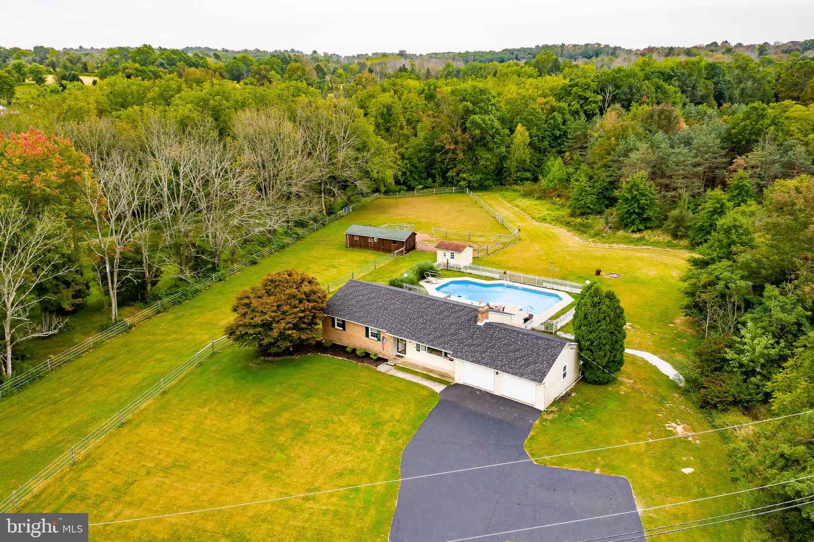 100 Schultz Rd  