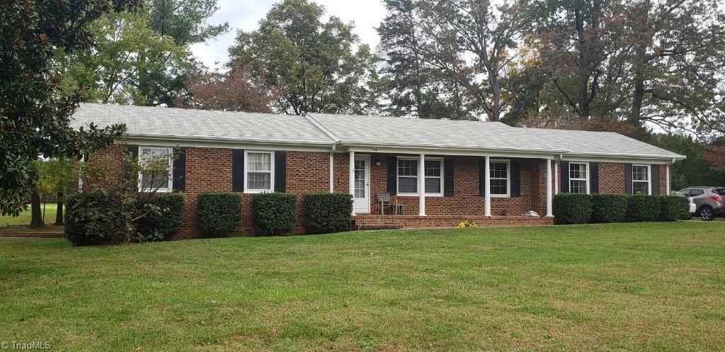 736 CHIMNEY ROCK Rd  