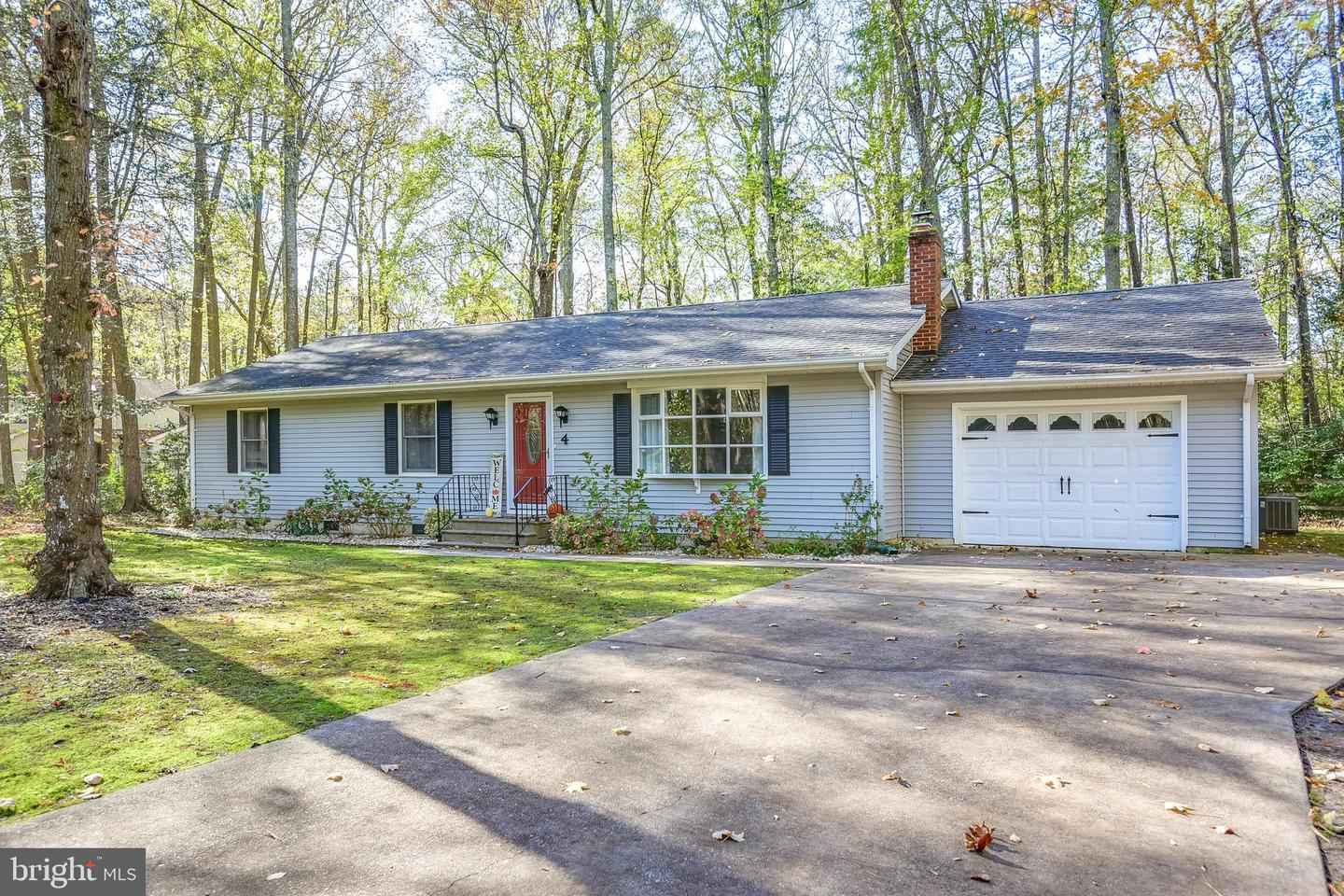 4 Cameo Ct  