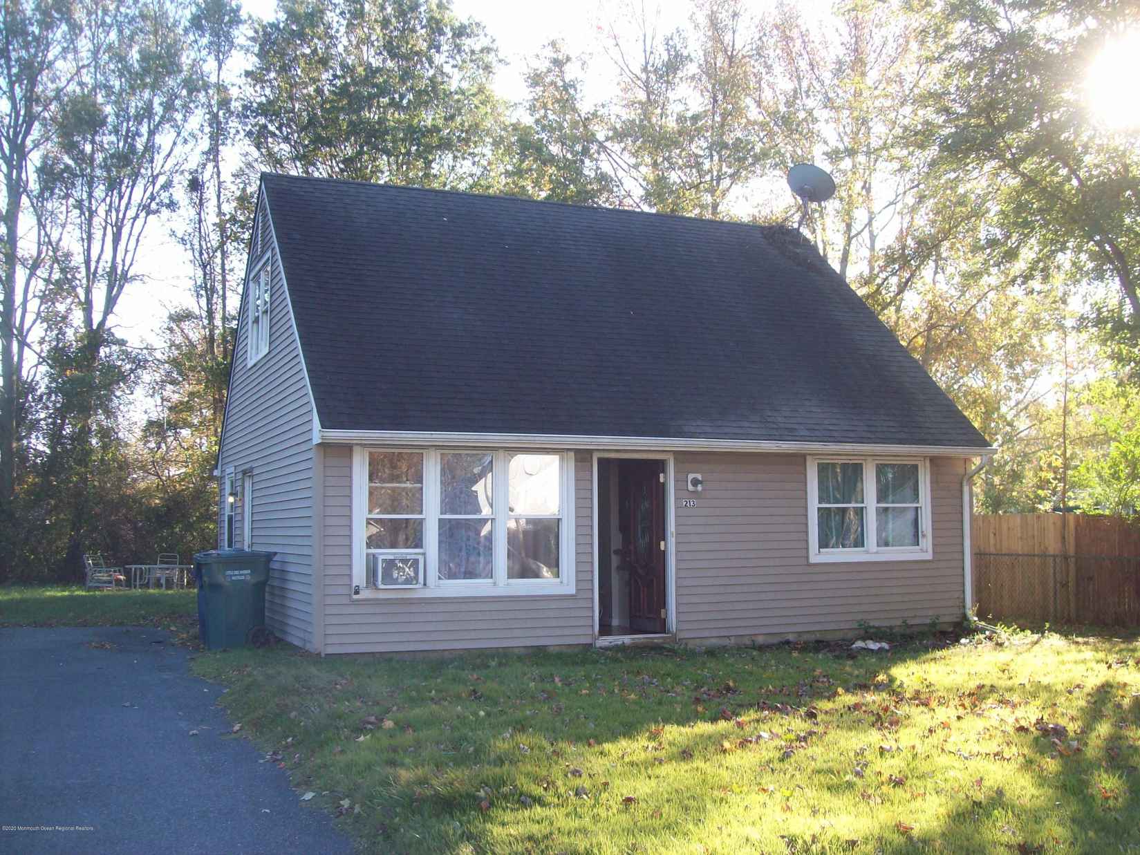 213 LAKE CHAMPLAIN Dr  