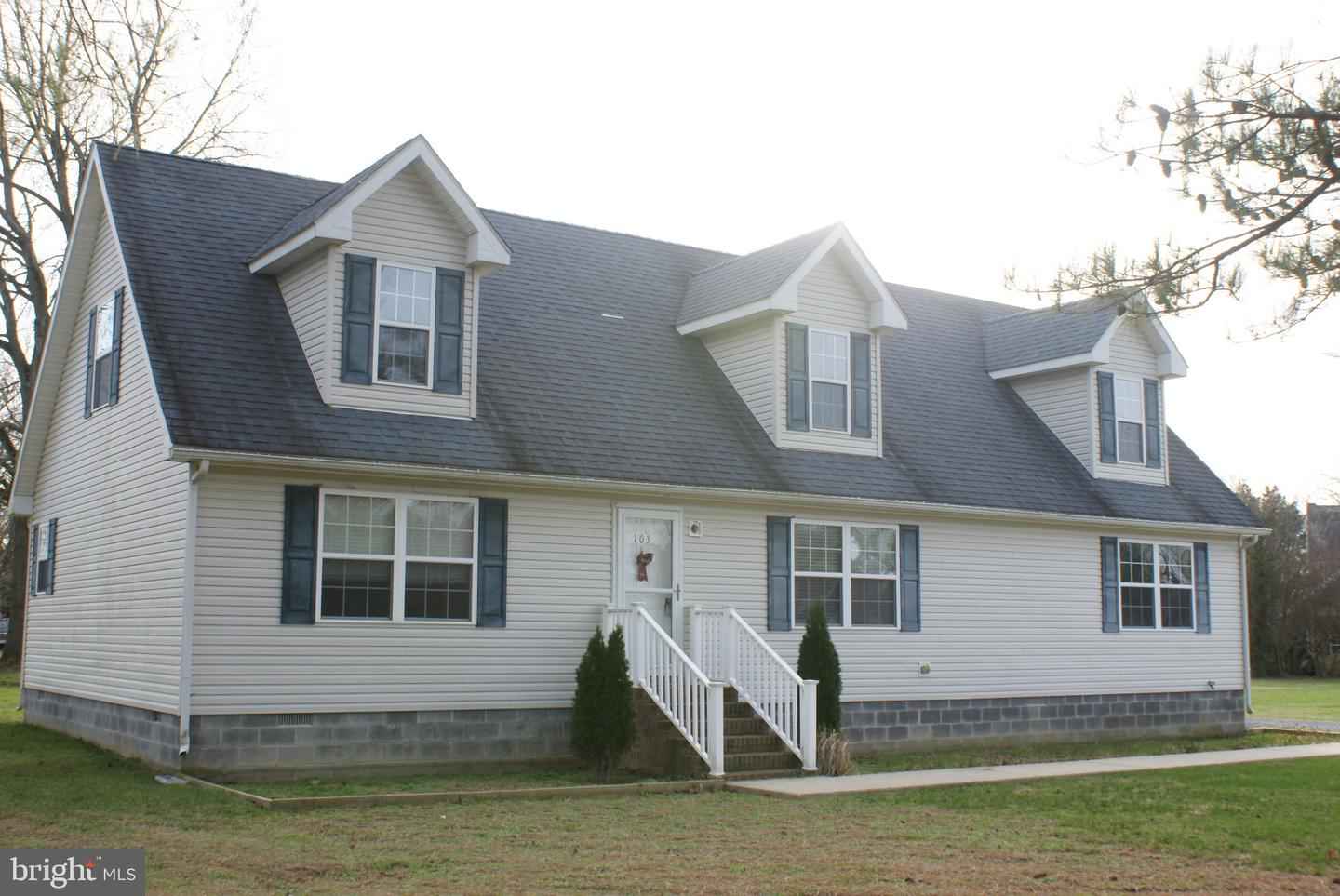 103 Mapleton St  