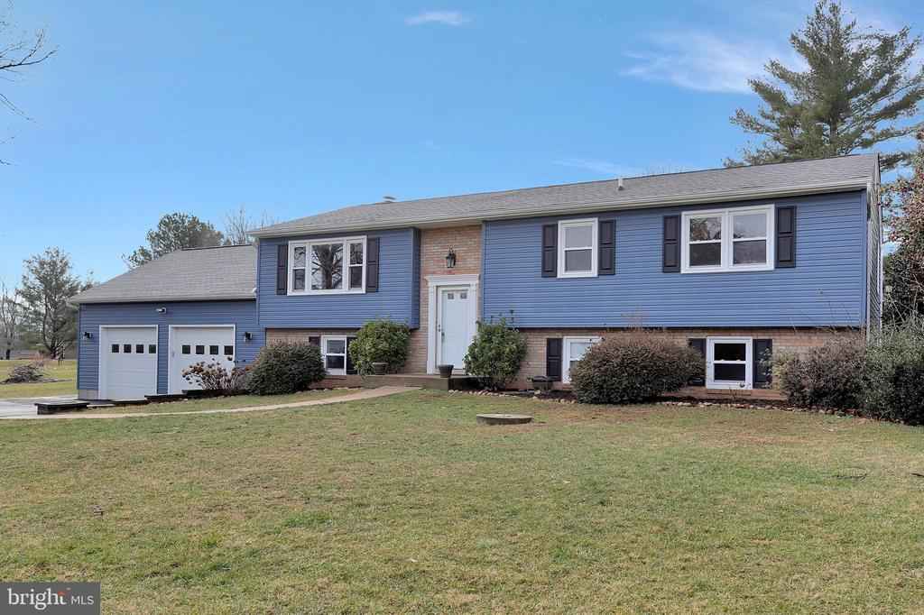 4587 Hillside Ct  