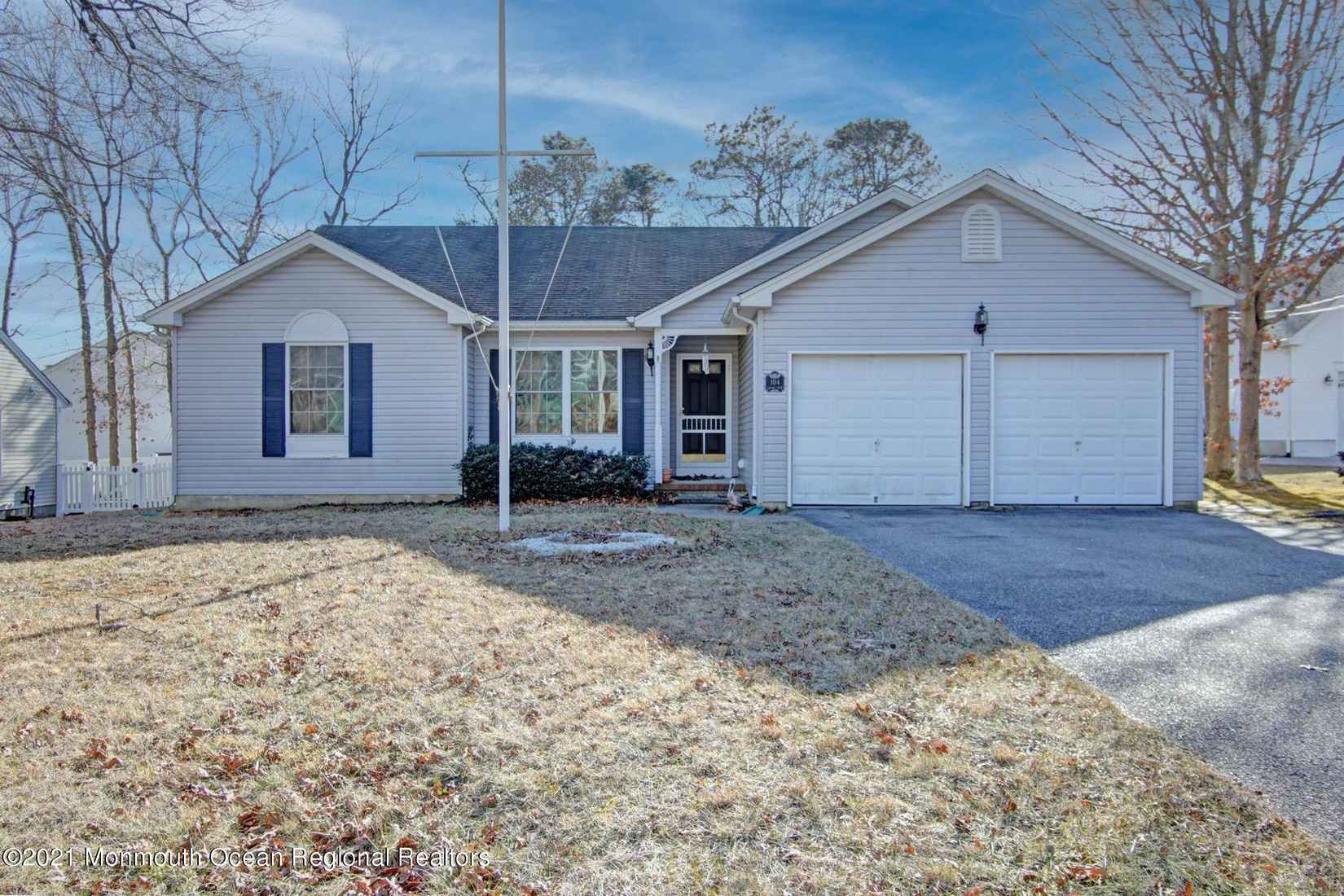 104 Canvas Ct  