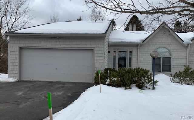 6203 The Hamlet  