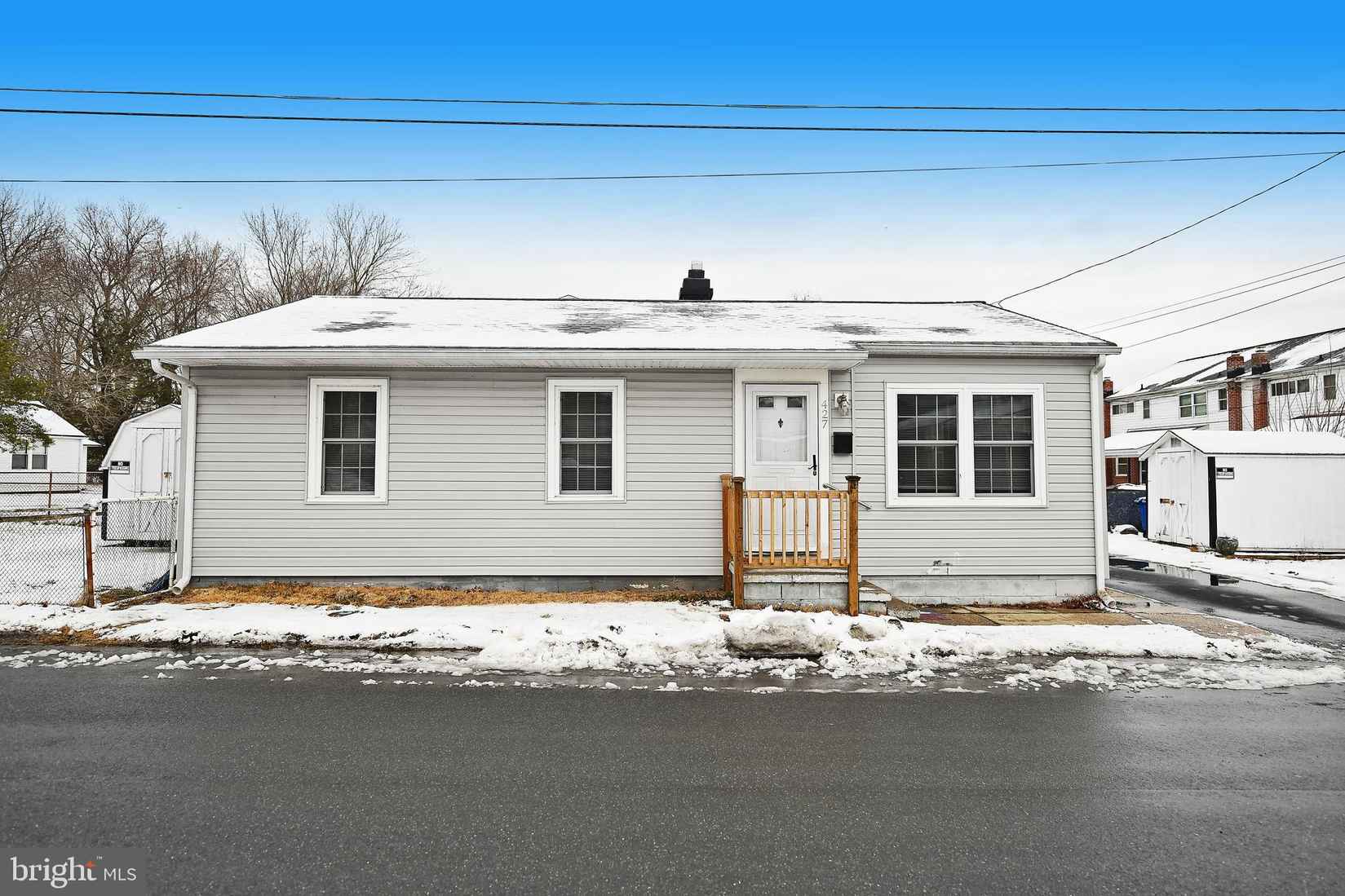427 Webb Ln  