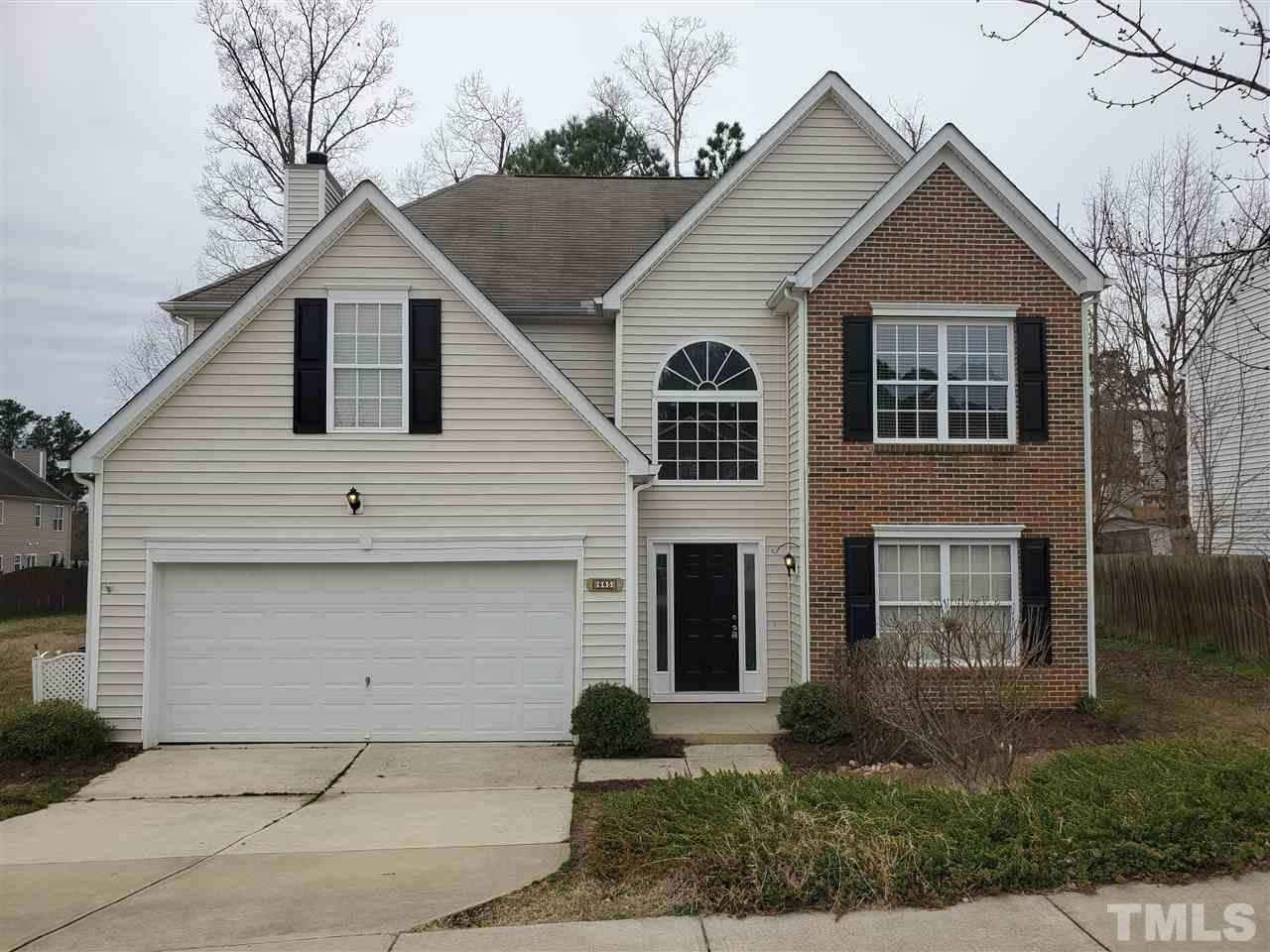 605 Holly Thorn Trce  