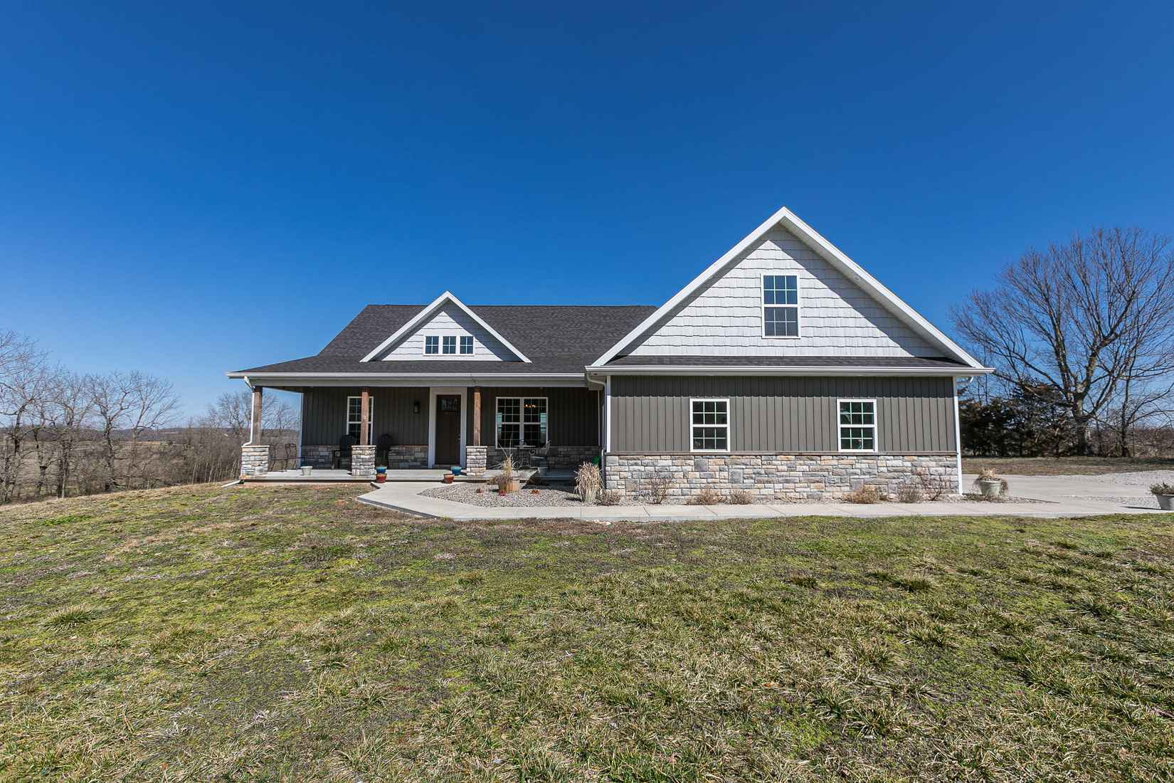 11481 W Farm Rd 174  