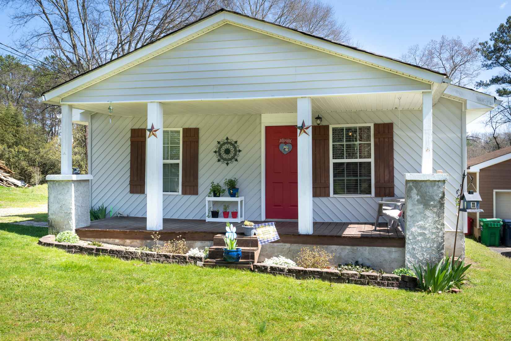 102 Walthall Ave  