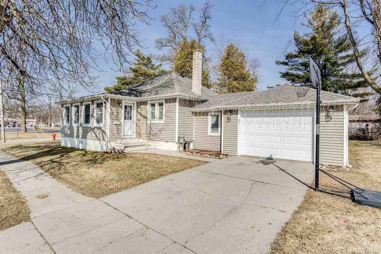 21 E Sanborn  