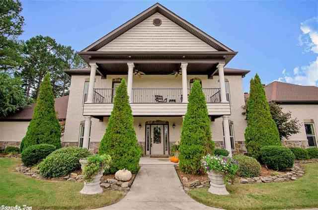 665 Huntington Ln  