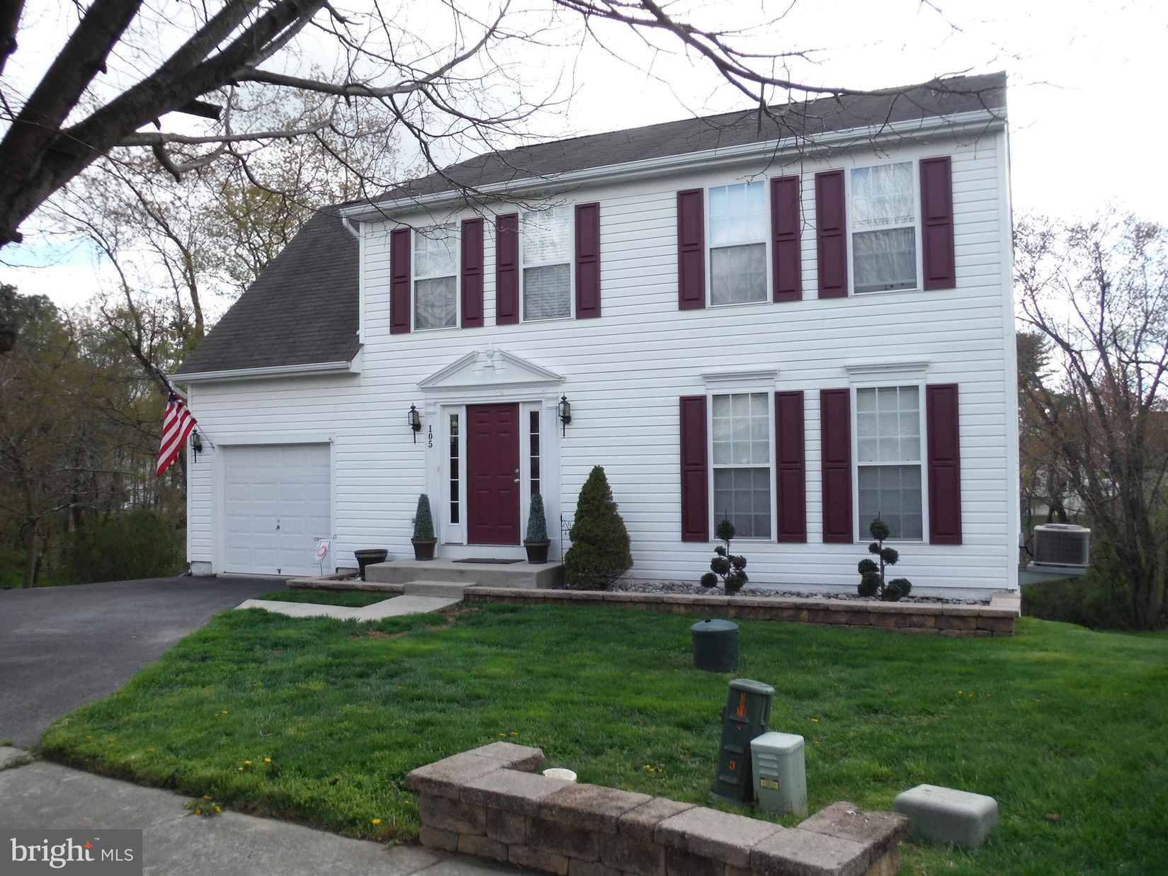 105 Douglass Ct  