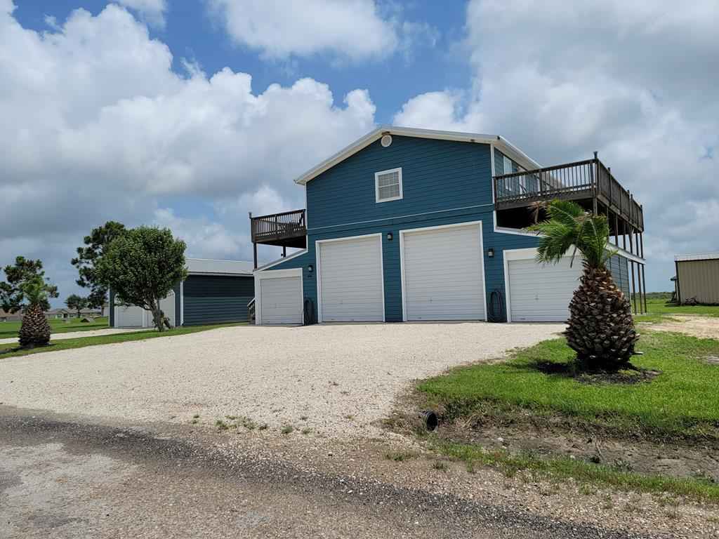 19 Dewberry Ln  